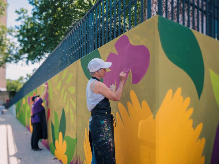 Une fresque végétale fleurit sur les murs du Tonkin